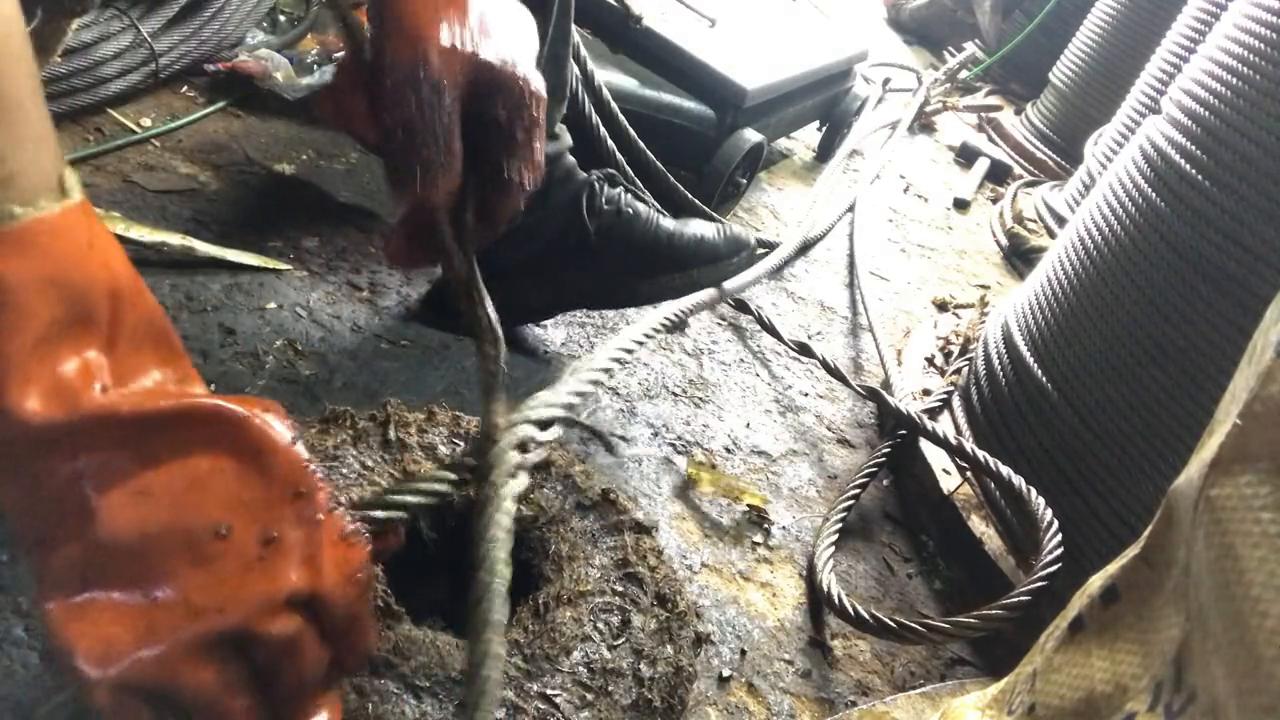 擦编钢丝绳方法_江苏升降货梯如何缠绕新绳_插编钢丝绳技巧